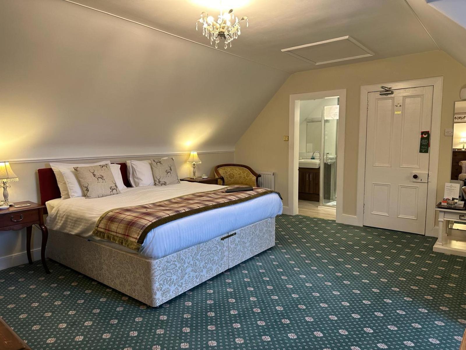 Ravenscourt House, Guest House Grantown-on-Spey Екстериор снимка