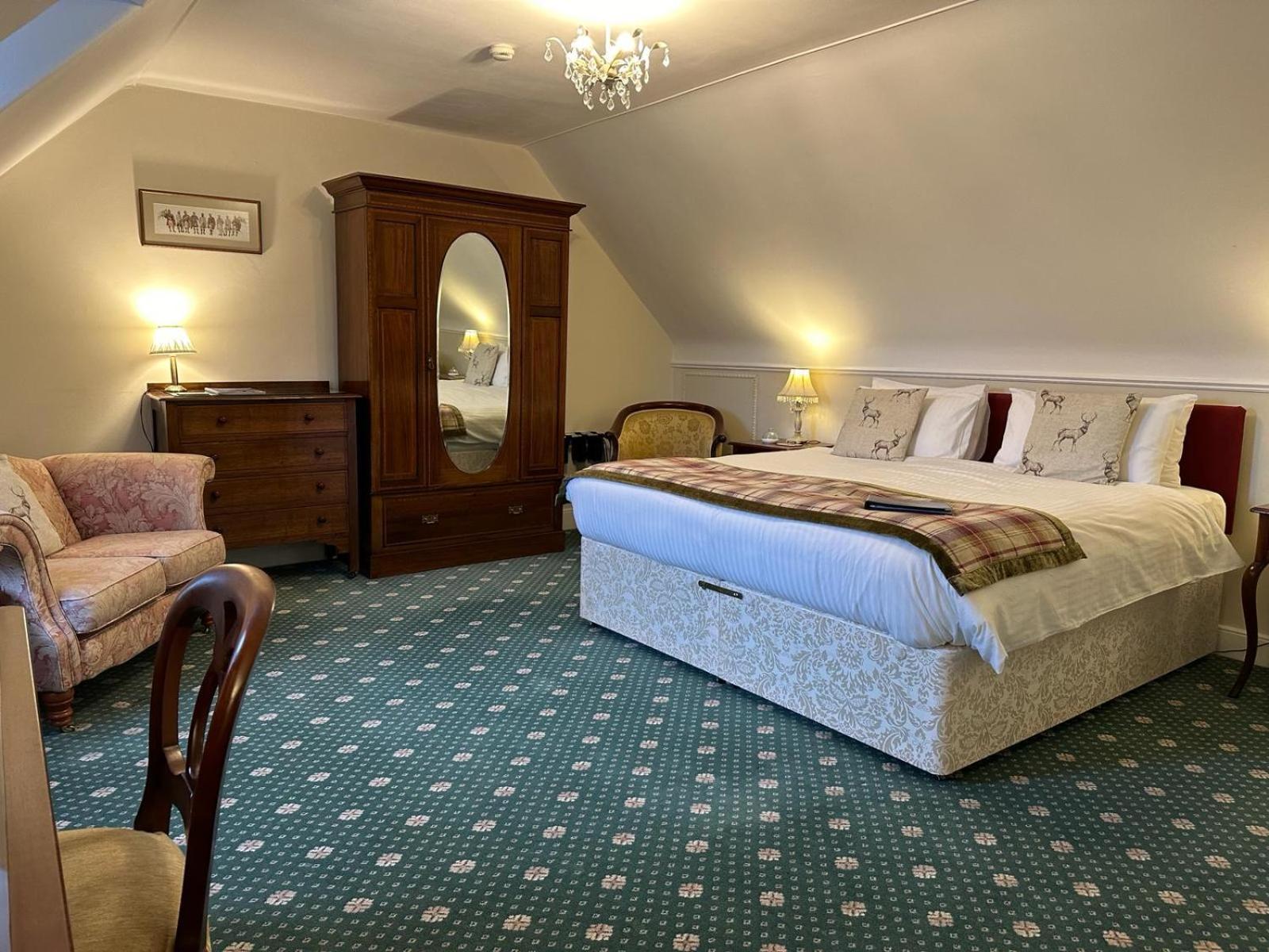 Ravenscourt House, Guest House Grantown-on-Spey Екстериор снимка