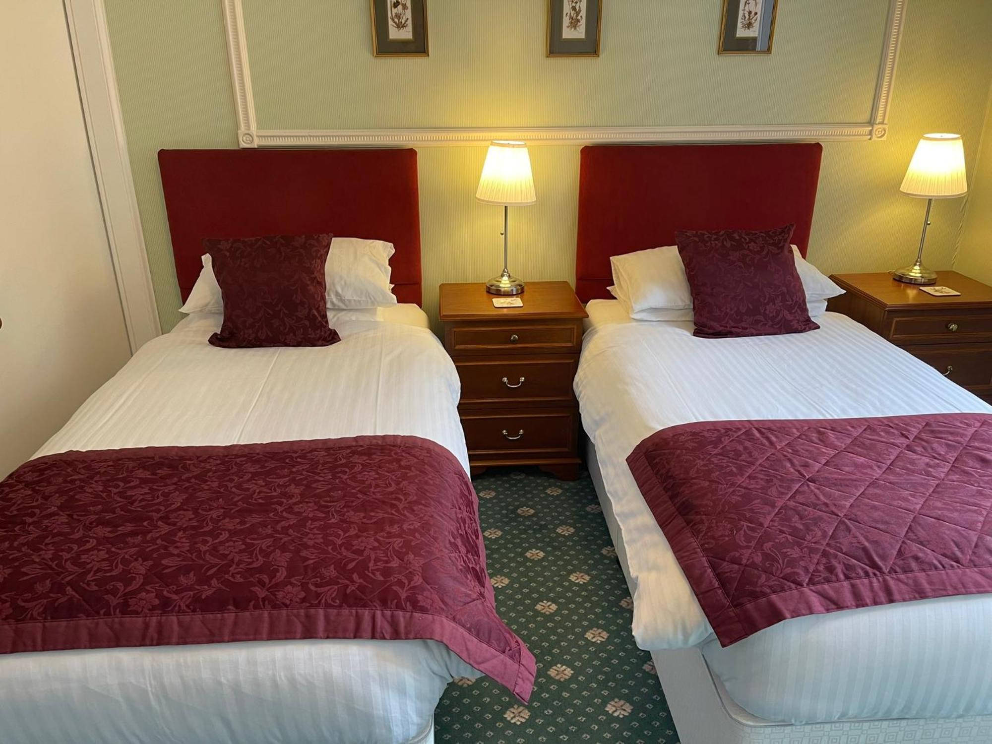 Ravenscourt House, Guest House Grantown-on-Spey Екстериор снимка