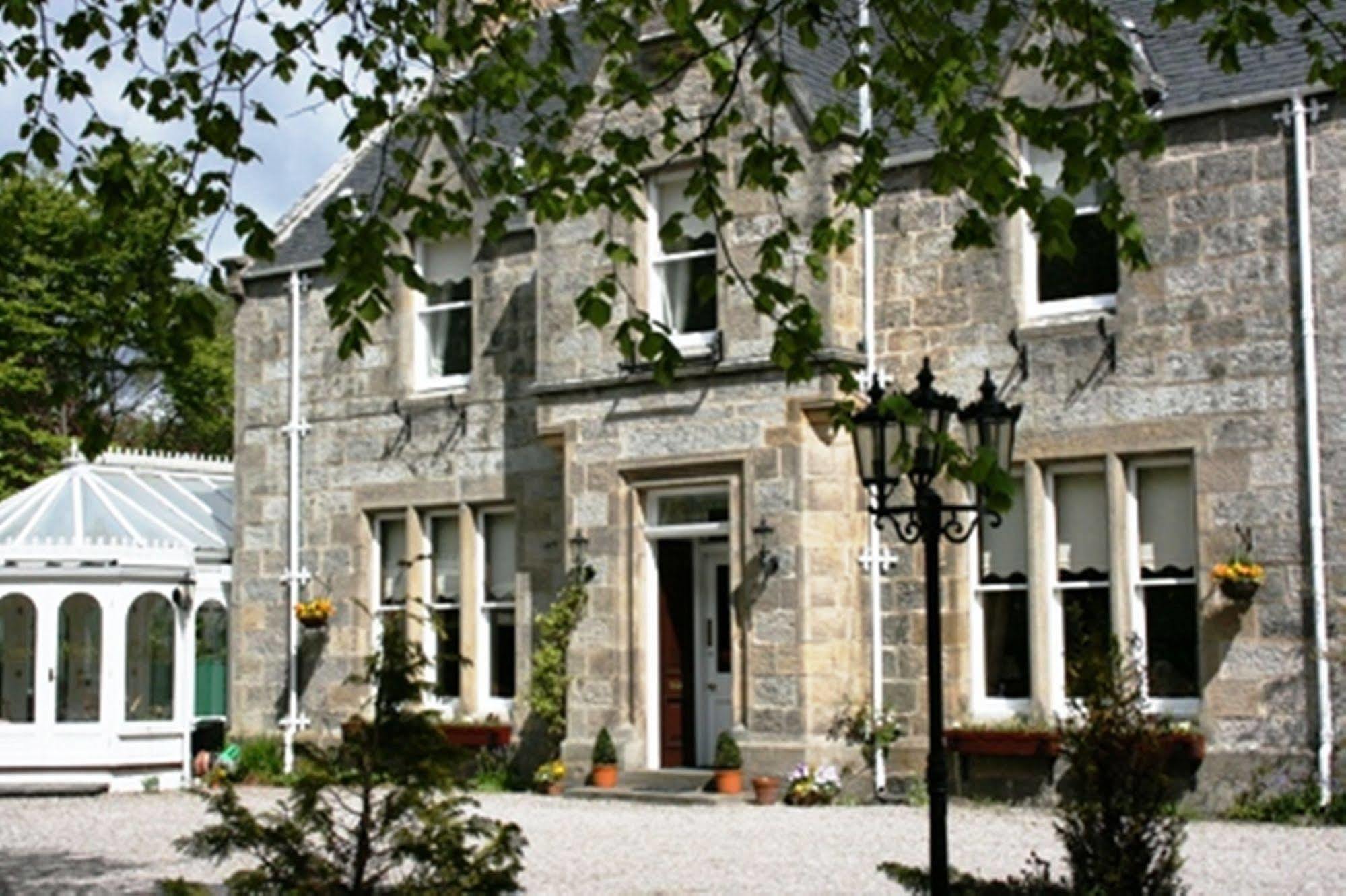 Ravenscourt House, Guest House Grantown-on-Spey Екстериор снимка