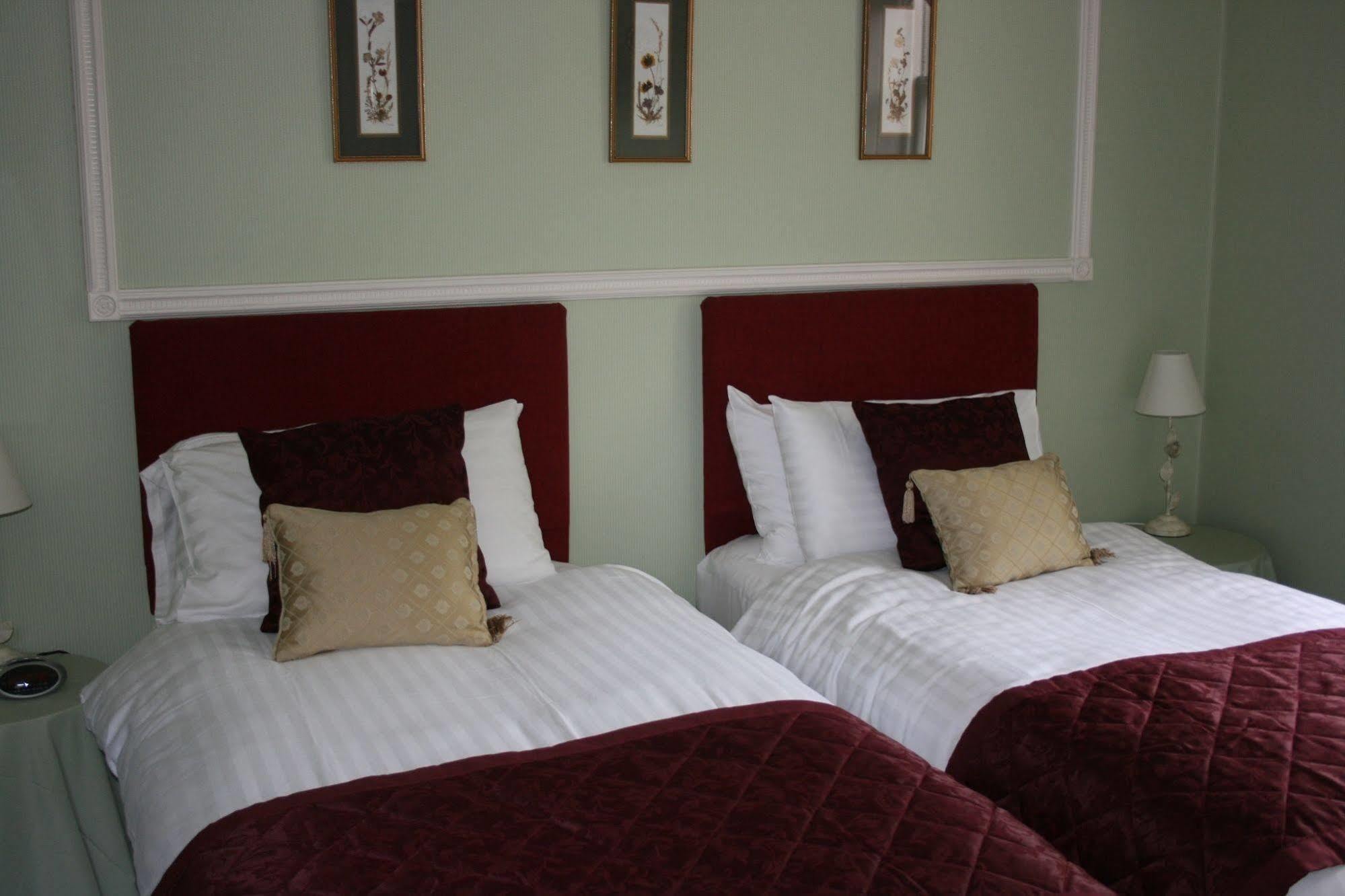 Ravenscourt House, Guest House Grantown-on-Spey Екстериор снимка